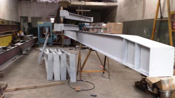 Pórticos Rolantes, Braços Giratórios e Monovias COD: 022